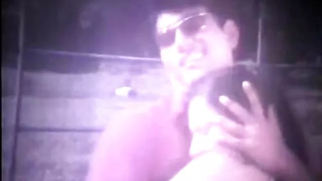Lezdom la señora domina mujeres adultas calientes sobre sobrio sub