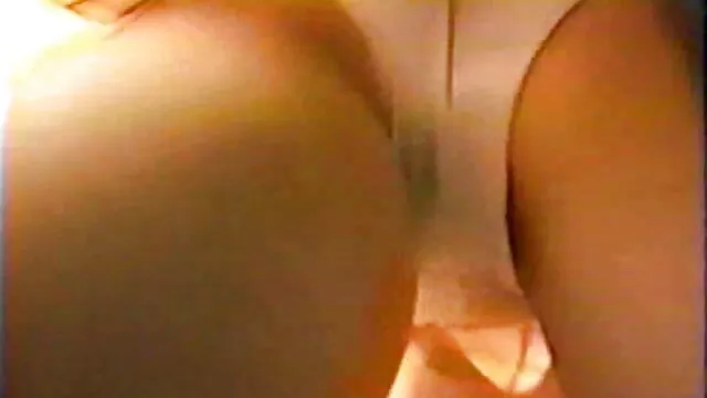 LISELI COCUK GIZLI KAMERA viejas calientes desnudas YERLESTIRIP SEVGILISINI CAGIRIYOR