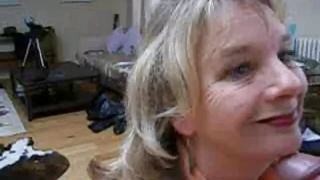 MILFs calientes y tetonas maduras calientes cachondas folladas