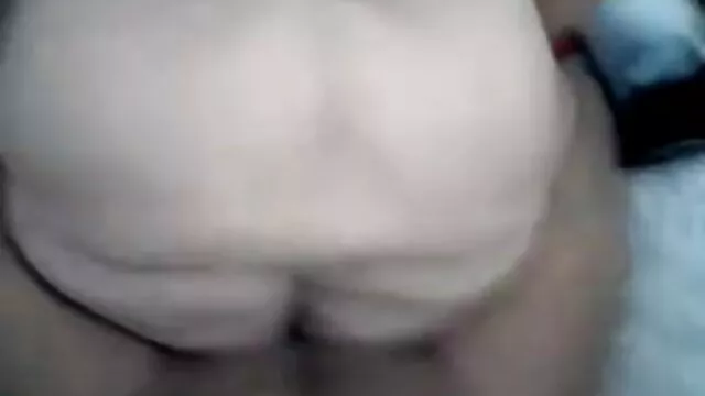 Belleza en medias negras chupa maduras calientes tetonas y cabalga.mp4