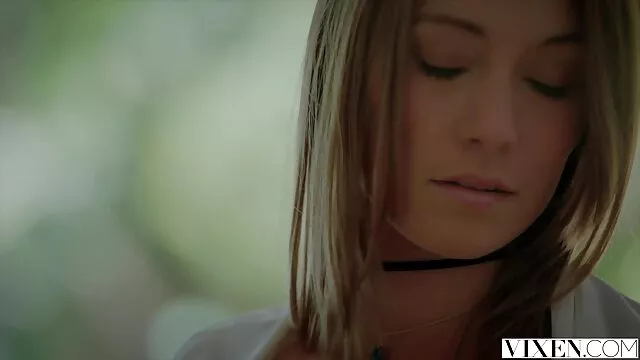 tetona de pelo largo chica tetas rebotando y provocando en maduras peludas calientes la cam