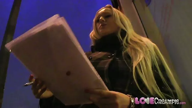 novia disfrutando señoras calientes mexicanas bisexual novio