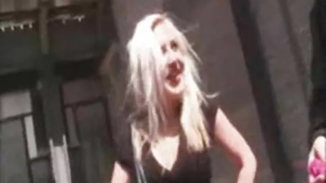 chica con necesidades viejas calientes culiando polla
