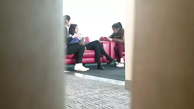 Pareja de jovenes disfruta de follando viejas calientes sexo por webcam